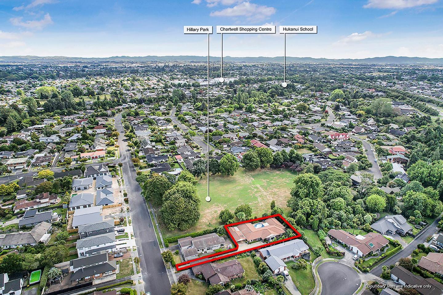 Wow, Spacious Home With A Pool Hamilton Eksteriør billede